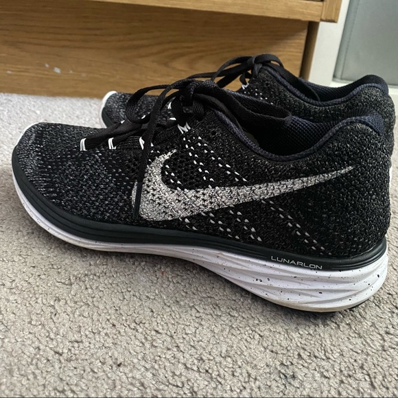 Nike| Flyknit Lunar 3 “Oreo” - Picture 3 of 5